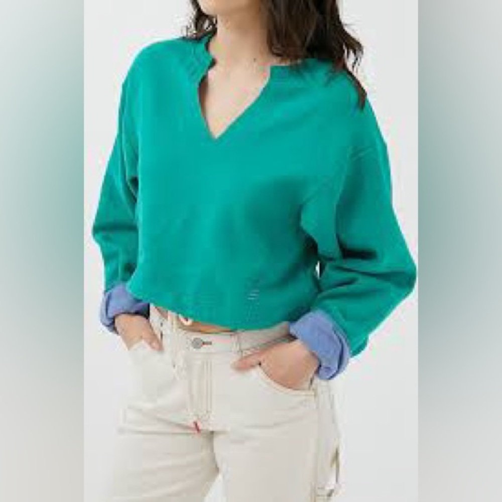BDG Green Cropped Sweatshirt